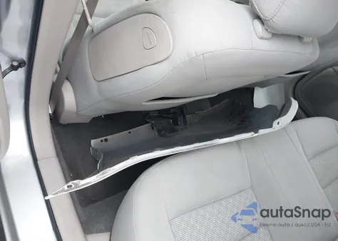 2010 Ford Fusion Se z USA, uszkodzony, nr VIN 3FAHP0HG0AR188994